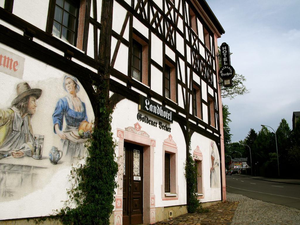 Landhotel Goldener Becher Limabach - Oberfrohna Buitenkant foto