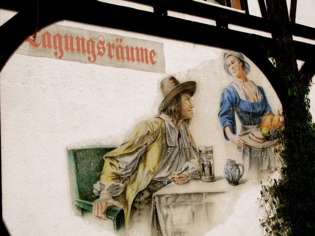 Landhotel Goldener Becher Limabach - Oberfrohna Buitenkant foto